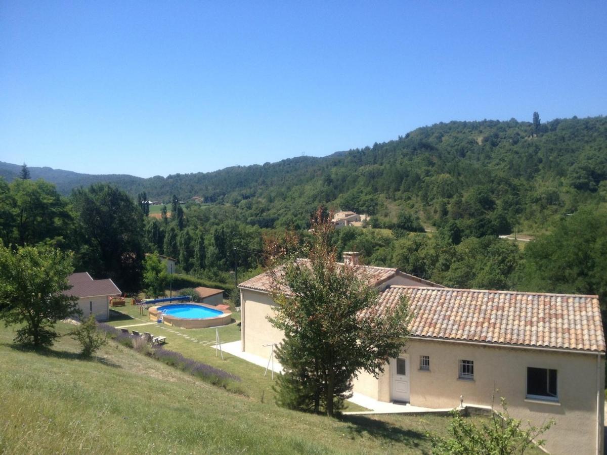 Aouste-sur-Sye Maison De Vacances Avec Ses Petits Chalets מראה חיצוני תמונה